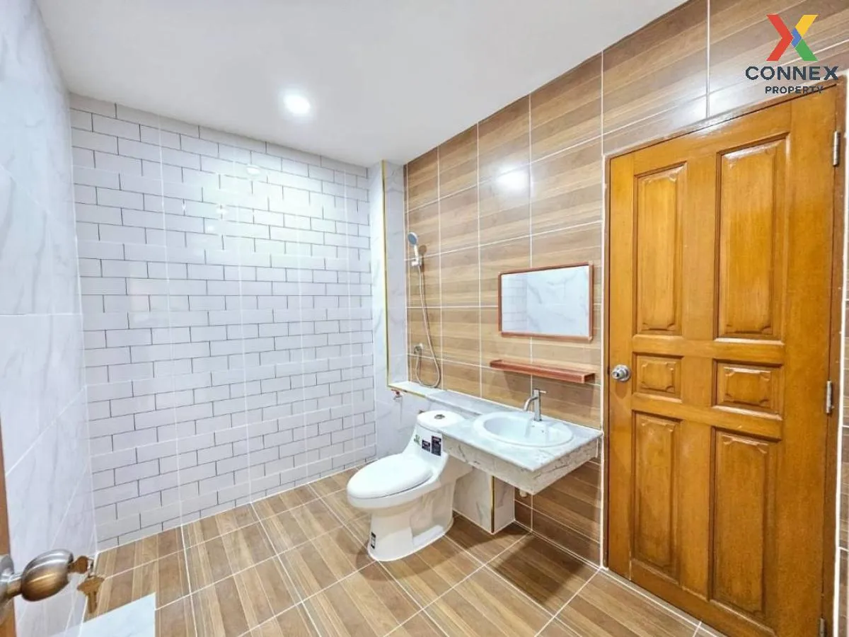 ขายทาวน์เฮ้าส์/ทาวน์โฮม  บัวทองธานี รีโนเวทใหม่ บางบัวทอง บางบัวท