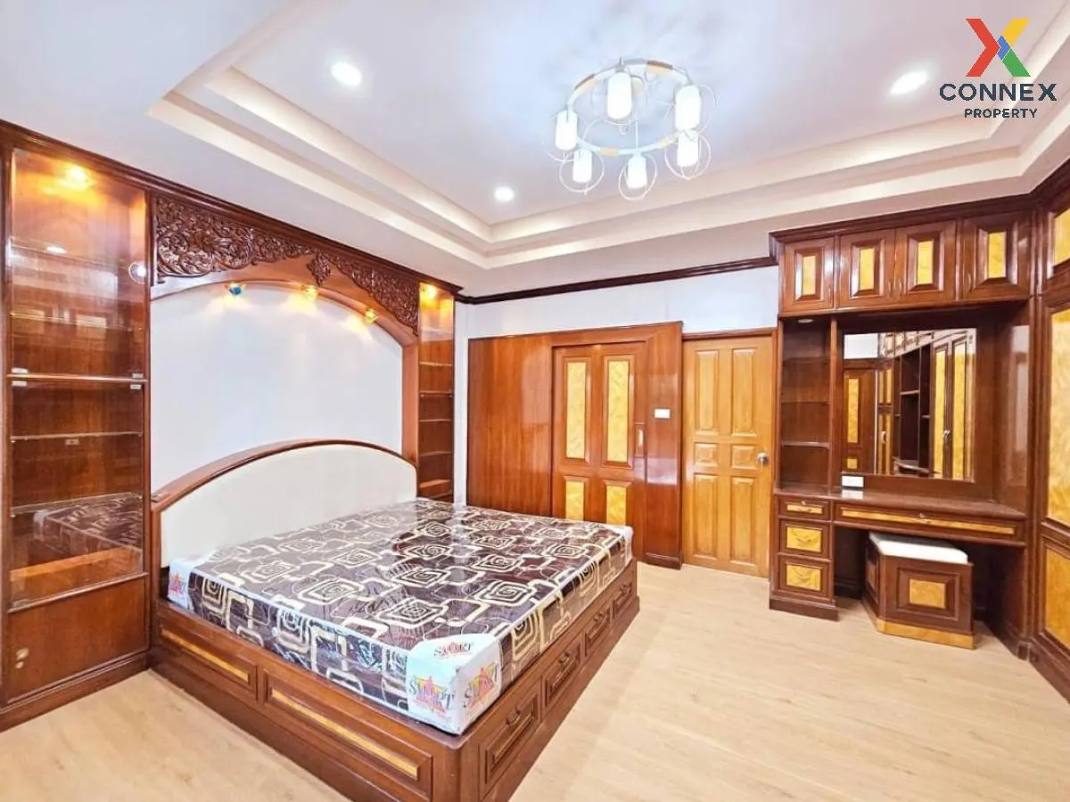 ขายทาวน์เฮ้าส์/ทาวน์โฮม  บัวทองธานี รีโนเวทใหม่ บางบัวทอง บางบัวท