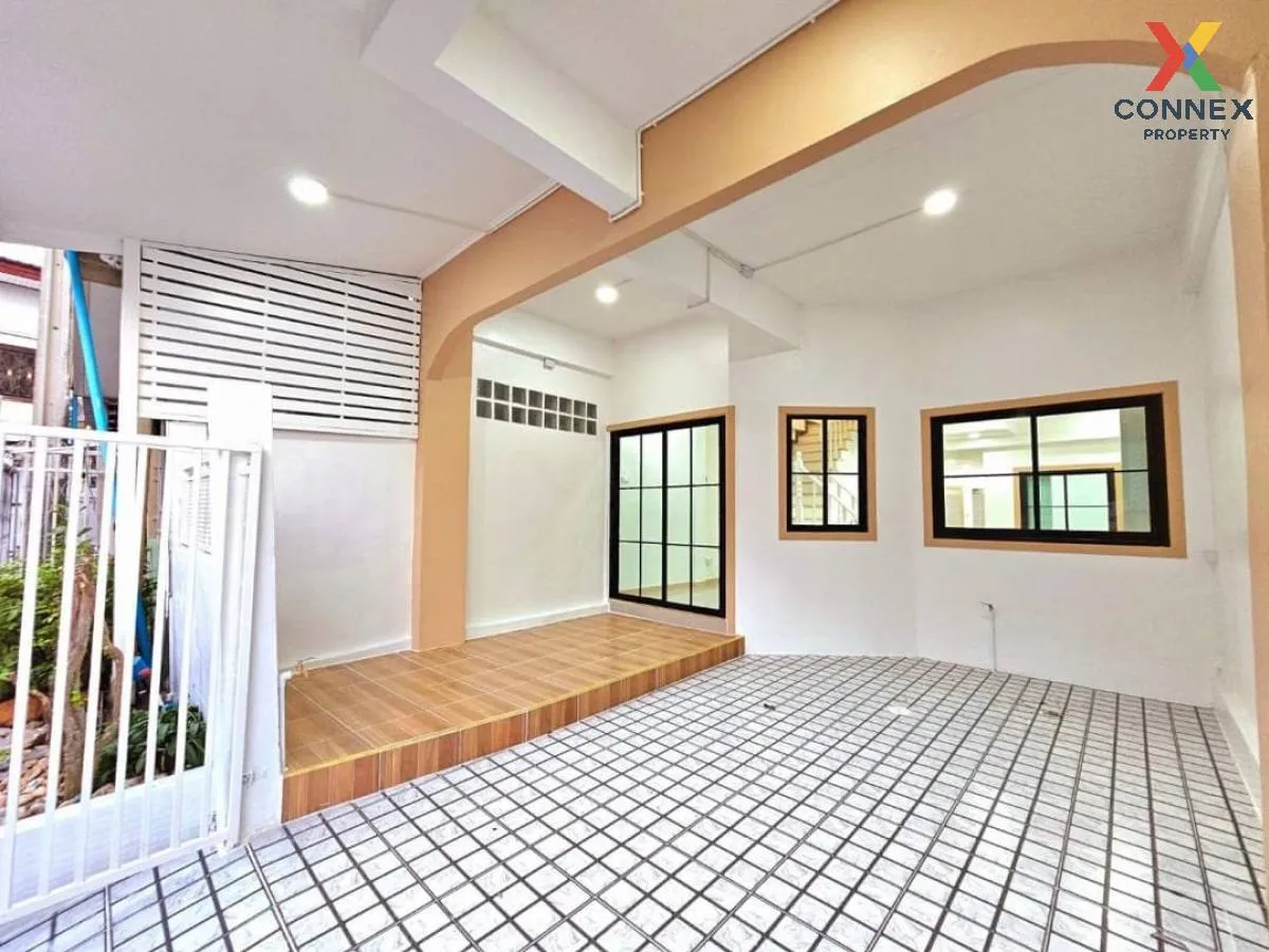 ขายทาวน์เฮ้าส์/ทาวน์โฮม  บัวทองธานี รีโนเวทใหม่ บางบัวทอง บางบัวท 2