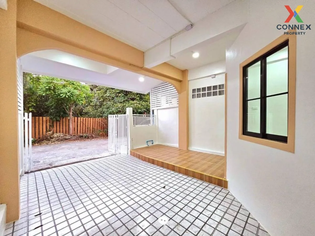 ขายทาวน์เฮ้าส์/ทาวน์โฮม  บัวทองธานี รีโนเวทใหม่ บางบัวทอง บางบัวท 4