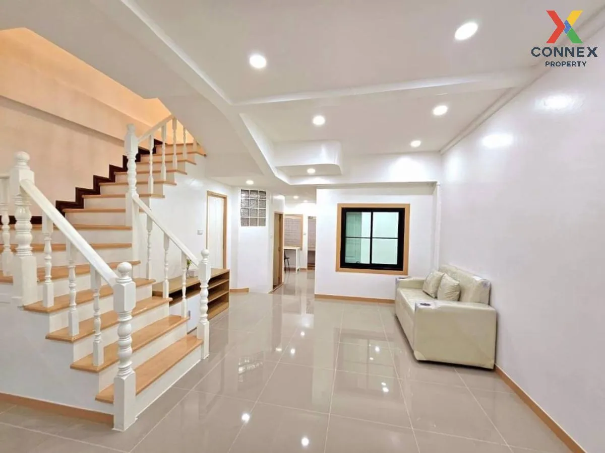ขายทาวน์เฮ้าส์/ทาวน์โฮม  บัวทองธานี รีโนเวทใหม่ บางบัวทอง บางบัวท
