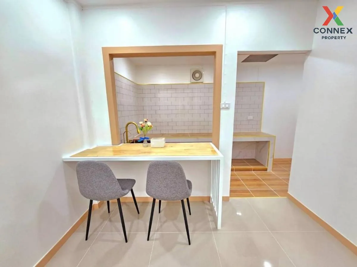 ขายทาวน์เฮ้าส์/ทาวน์โฮม  บัวทองธานี รีโนเวทใหม่ บางบัวทอง บางบัวท
