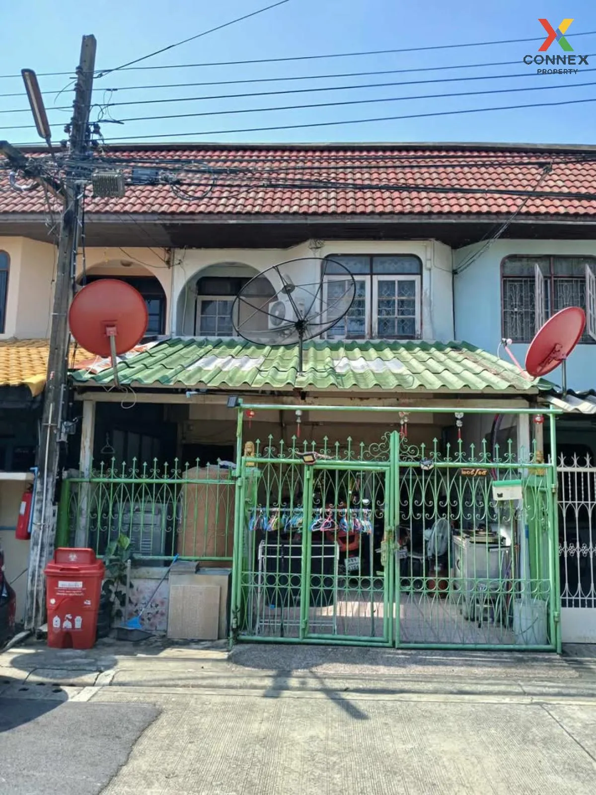 For Sale Townhouse for sale Ruamkit Village, Thung Song Hong, Lak 1