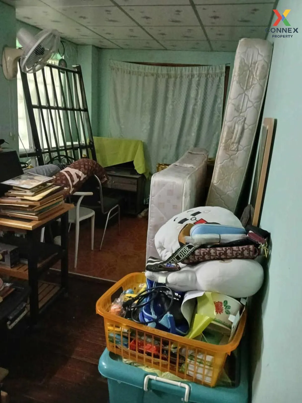 For Sale Townhouse for sale Ruamkit Village, Thung Song Hong, Lak