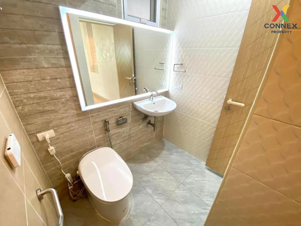 ขายบ้าน  มัณฑนา เลค วัชรพล วิวสวย รีโนเวทใหม่ ออเงิน เขต คลองสามว