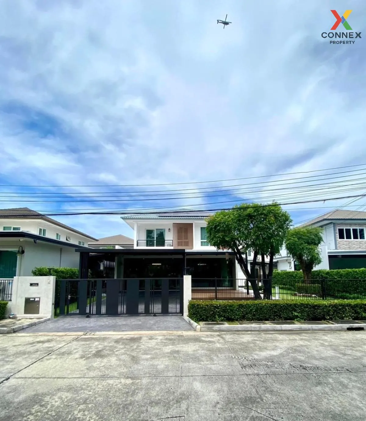 ขายบ้าน  มัณฑนา เลค วัชรพล วิวสวย รีโนเวทใหม่ ออเงิน เขต คลองสามว 1