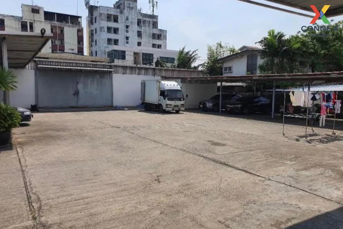 For Sale Apartment Sriviwat Place  , Wang Thong Lang , Wang Thong 2