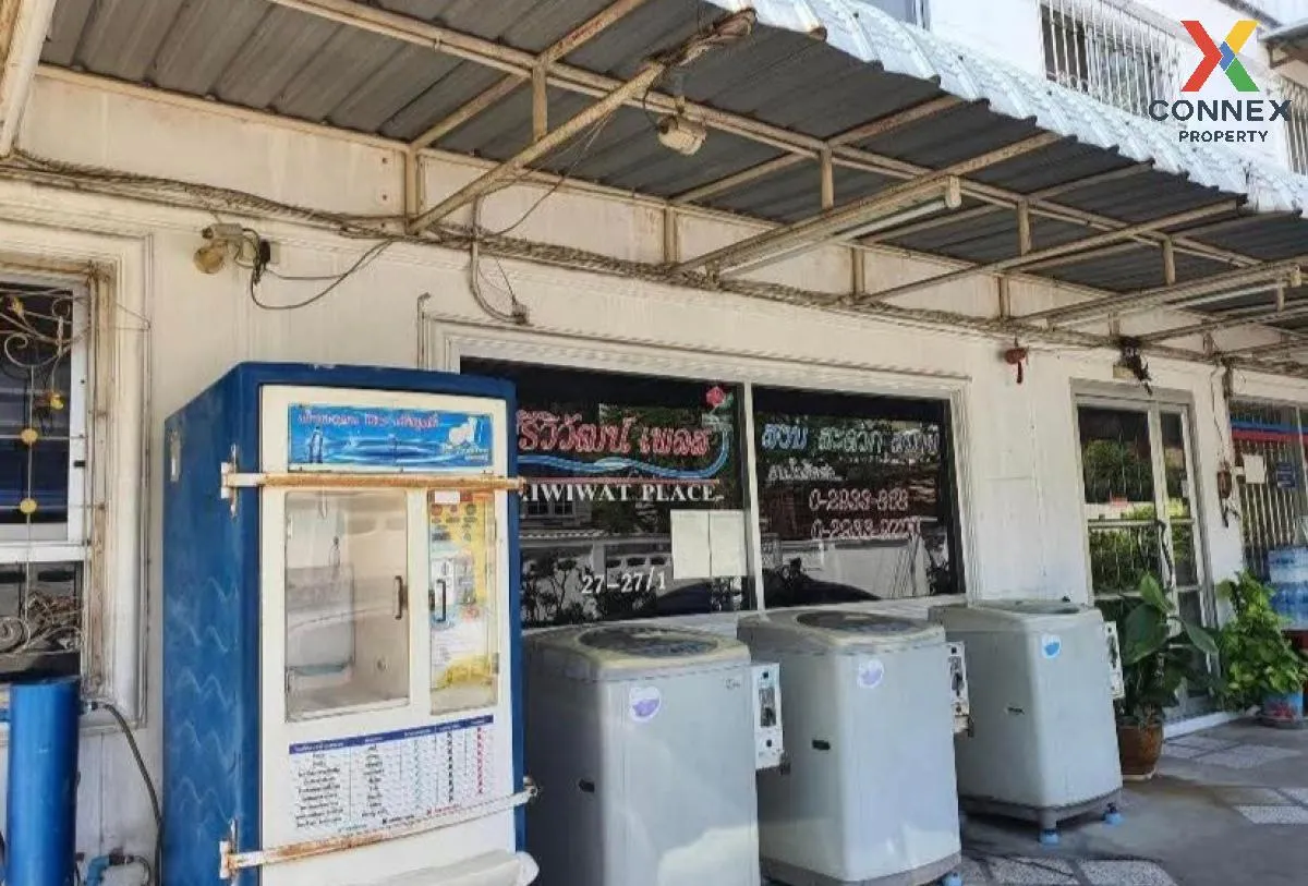 For Sale Apartment Sriviwat Place  , Wang Thong Lang , Wang Thong