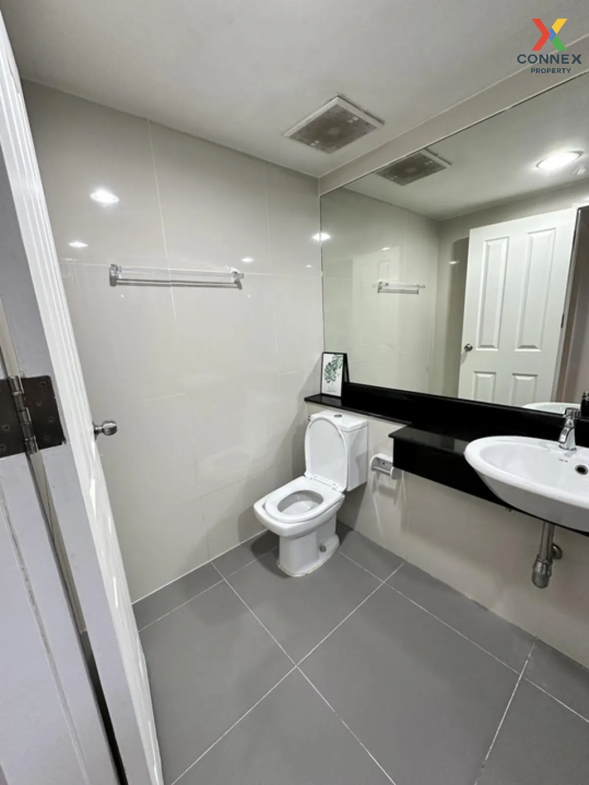 เช่าคอนโด  ชาโตว์ อิน ทาวน์ เมเจอร์ รัชโยธิน 2 MRT-พหลโยธิน  แขวง 3