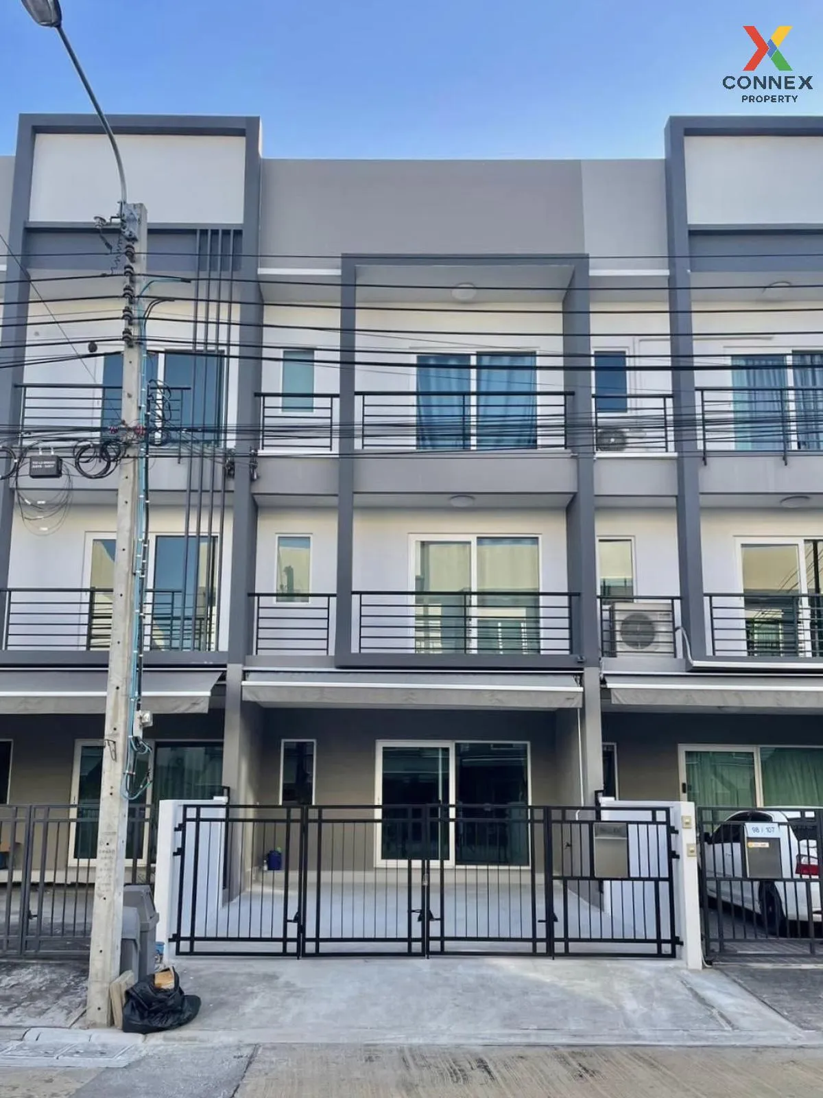 For Sale Townhouse/Townhome  , Baan Klang Muang Suanluang , Nong  1