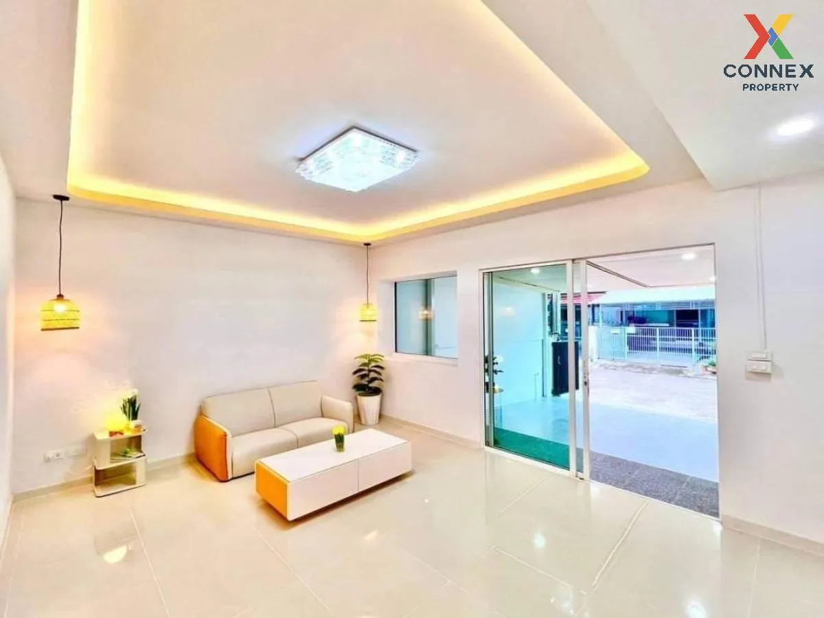 For Sale Townhouse/Townhome  , Indy Bangna Km.26 , newly renovate