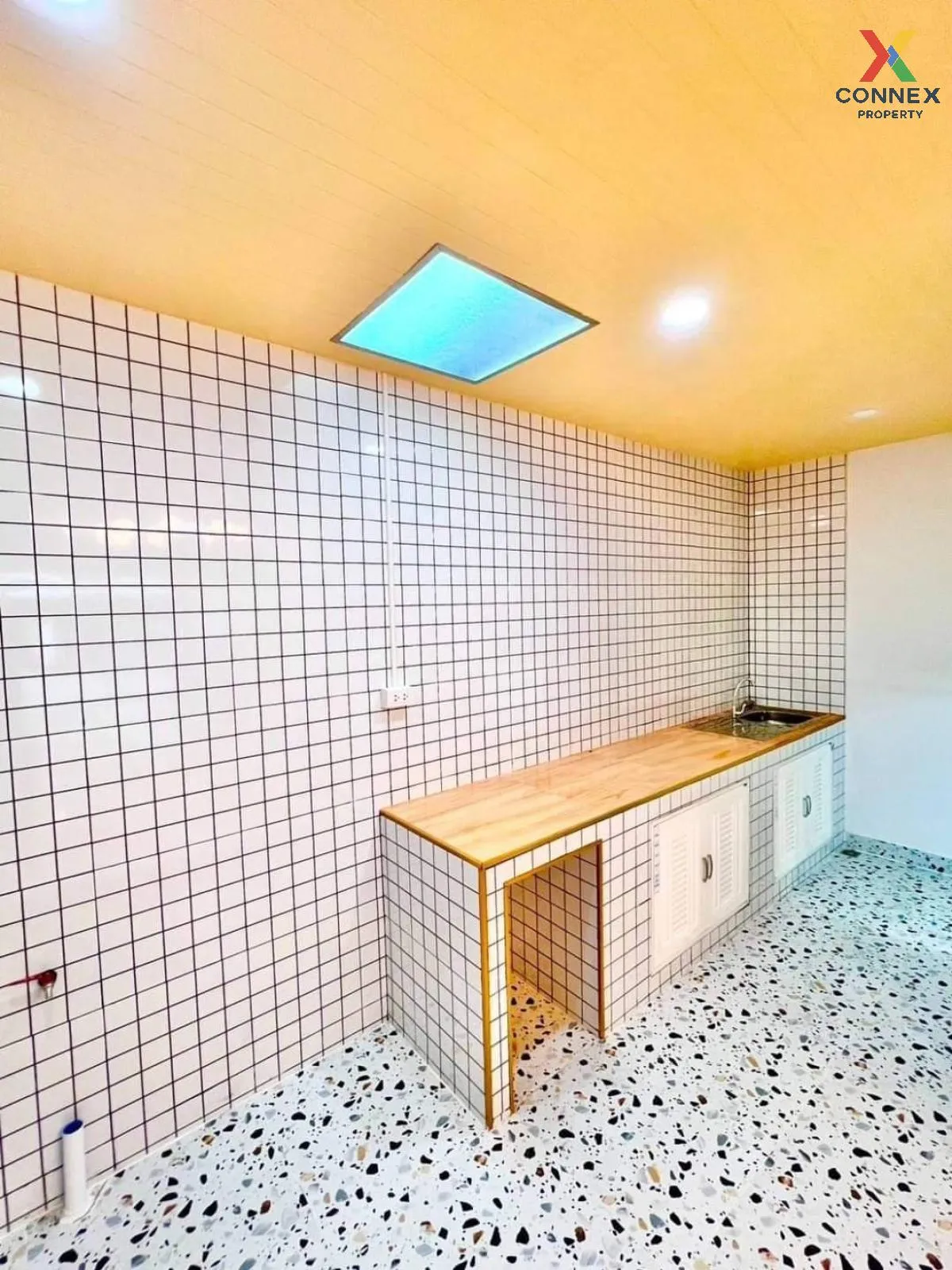 For Sale Townhouse/Townhome  , Indy Bangna Km.26 , newly renovate