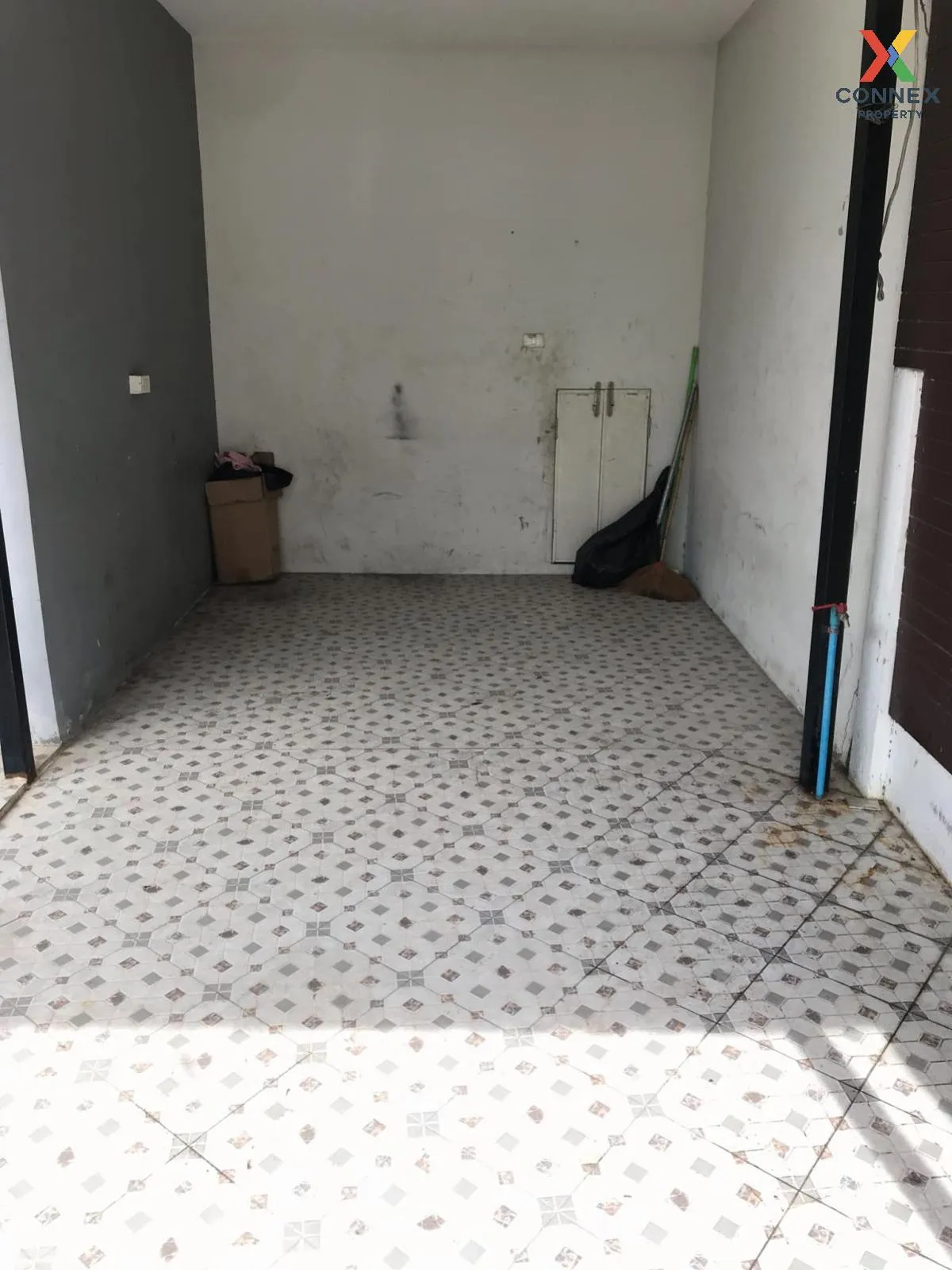 For Sale Townhouse/Townhome  , Lalin Town Lio Lumlukka Klong 4 - 