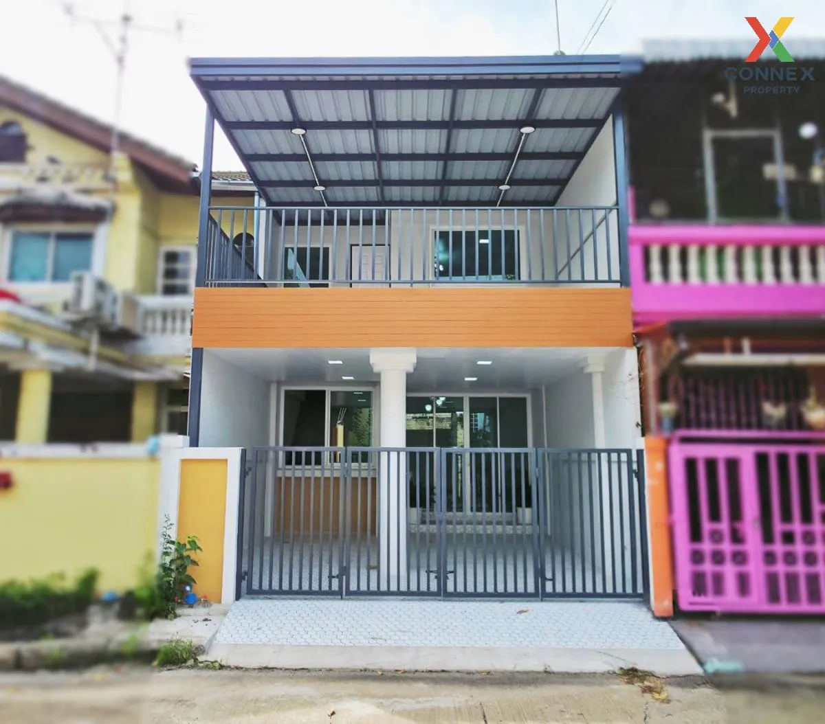 ขายทาวน์เฮ้าส์/ทาวน์โฮม  เมืองทองธานีโครงการ 4 รีโนเวทใหม่ คลองเก 1