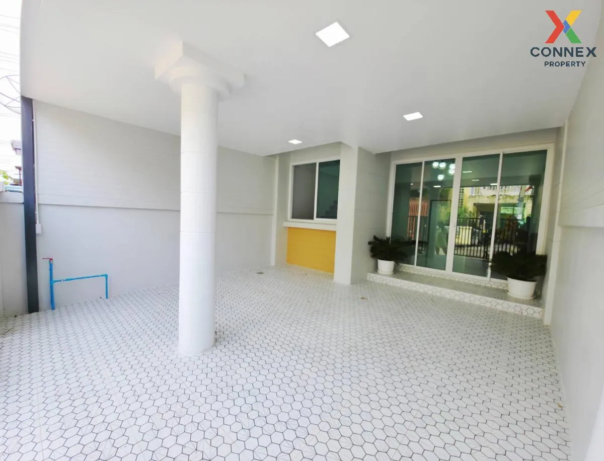 ขายทาวน์เฮ้าส์/ทาวน์โฮม  เมืองทองธานีโครงการ 4 รีโนเวทใหม่ คลองเก 2