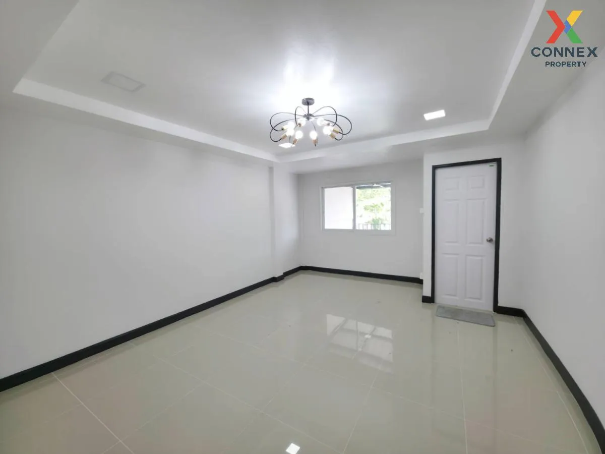 ขายทาวน์เฮ้าส์/ทาวน์โฮม  เมืองทองธานีโครงการ 4 รีโนเวทใหม่ คลองเก