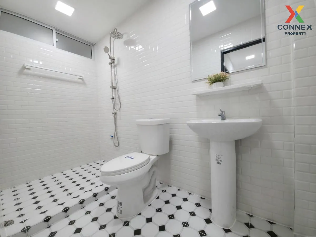 ขายทาวน์เฮ้าส์/ทาวน์โฮม  เมืองทองธานีโครงการ 4 รีโนเวทใหม่ คลองเก