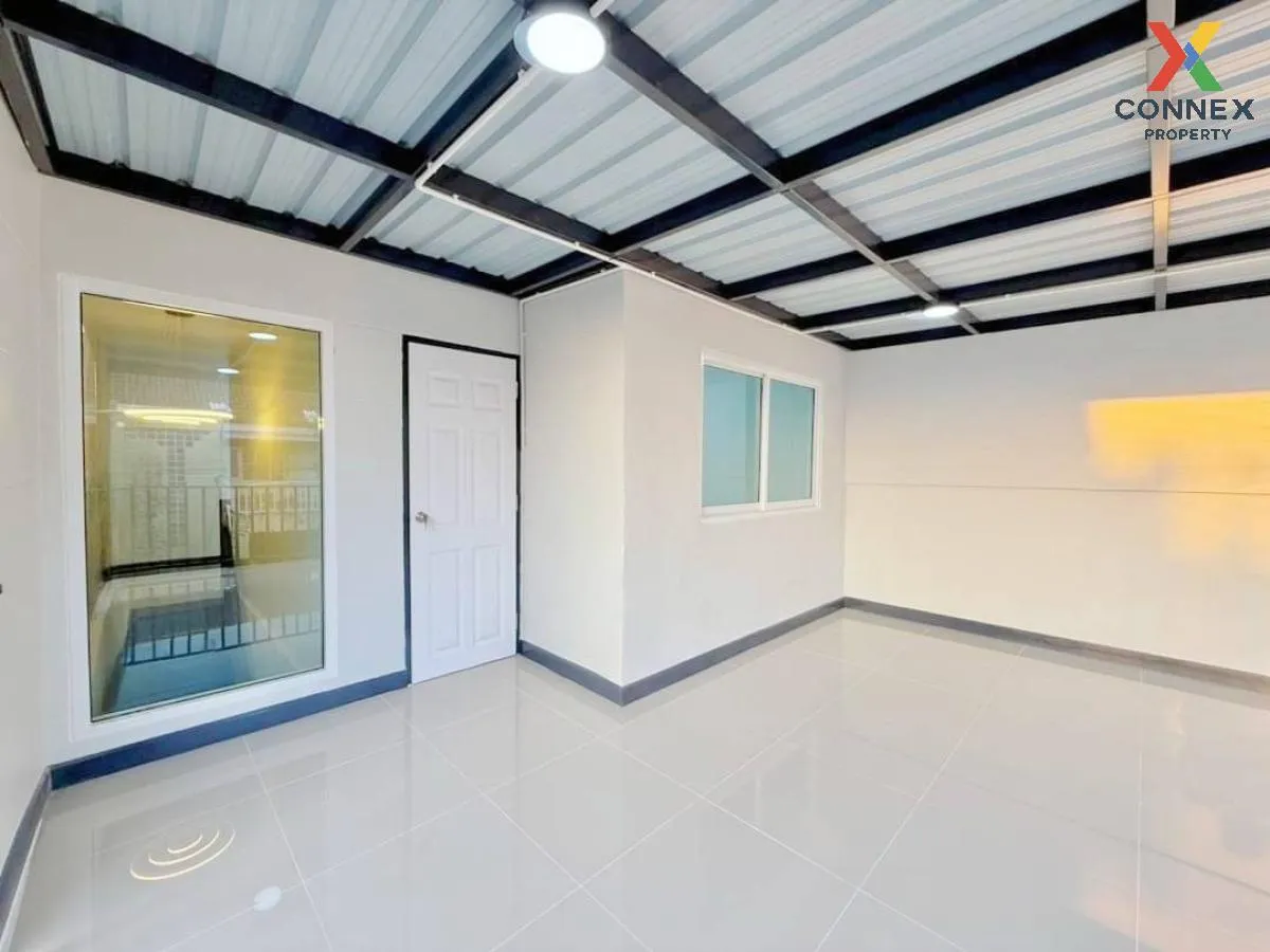 ขายทาวน์เฮ้าส์/ทาวน์โฮม  เมืองทองธานีโครงการ 4 รีโนเวทใหม่ คลองเก