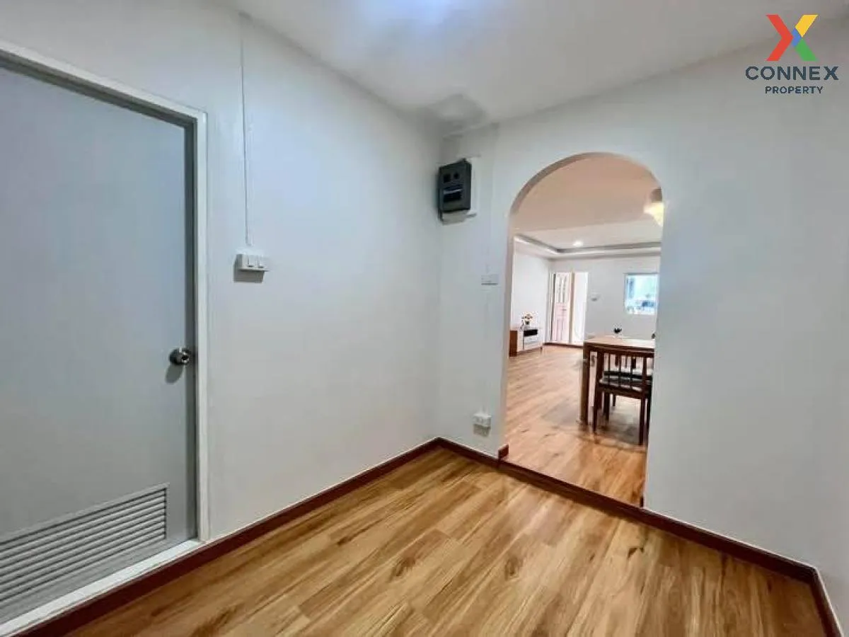 ขายทาวน์เฮ้าส์/ทาวน์โฮม  วโรชา 4 รีโนเวทใหม่ บางปู เมืองสมุทรปราก ขายทาวน์เฮ้าส์/ทาวน์โฮม  วโรชา 4 รีโนเวทใหม่ บางปู เมืองสมุทรปราก