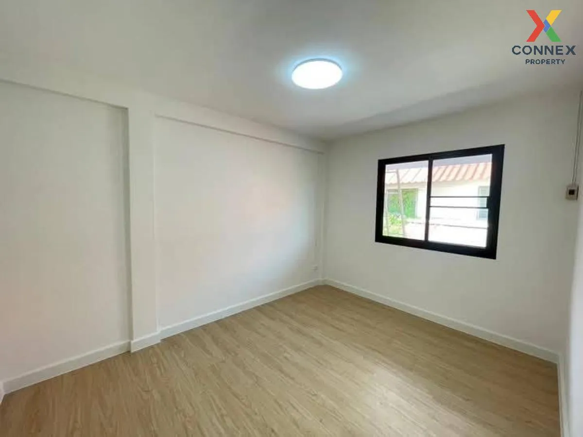 ขายทาวน์เฮ้าส์/ทาวน์โฮม  บ้านเอื้ออาทร พหลโยธิน 52 รีโนเวทใหม่ คล