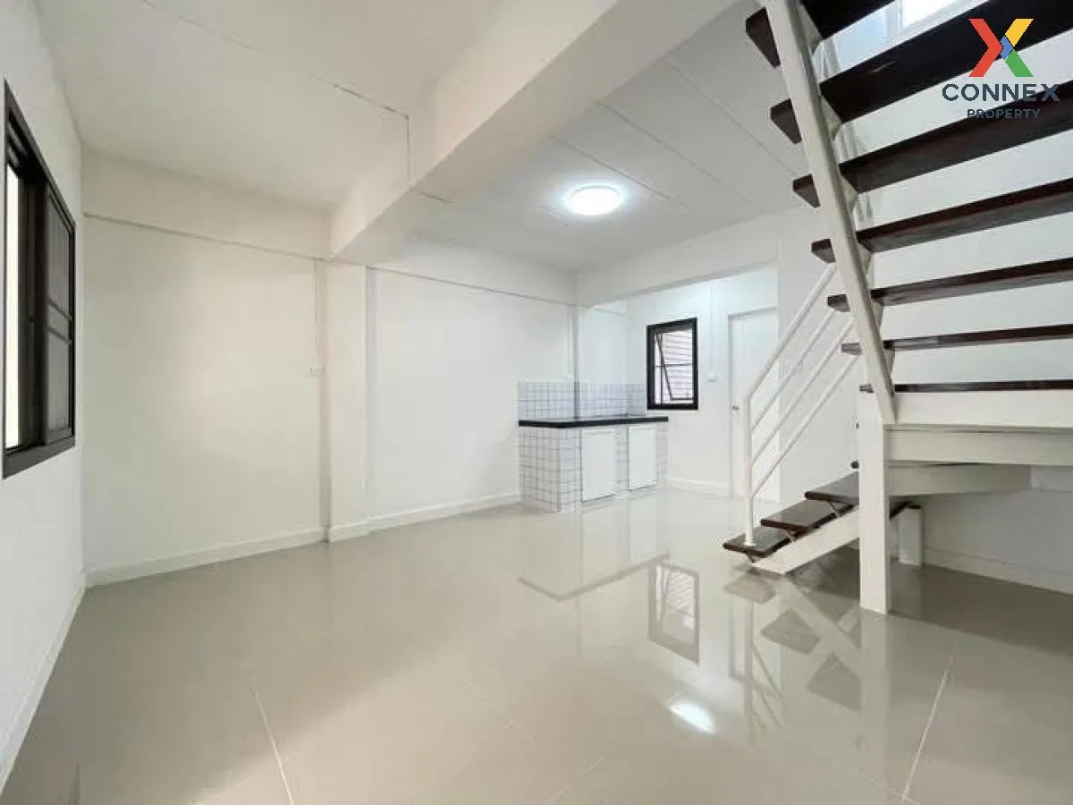 ขายทาวน์เฮ้าส์/ทาวน์โฮม  บ้านเอื้ออาทร พหลโยธิน 52 รีโนเวทใหม่ คล 4