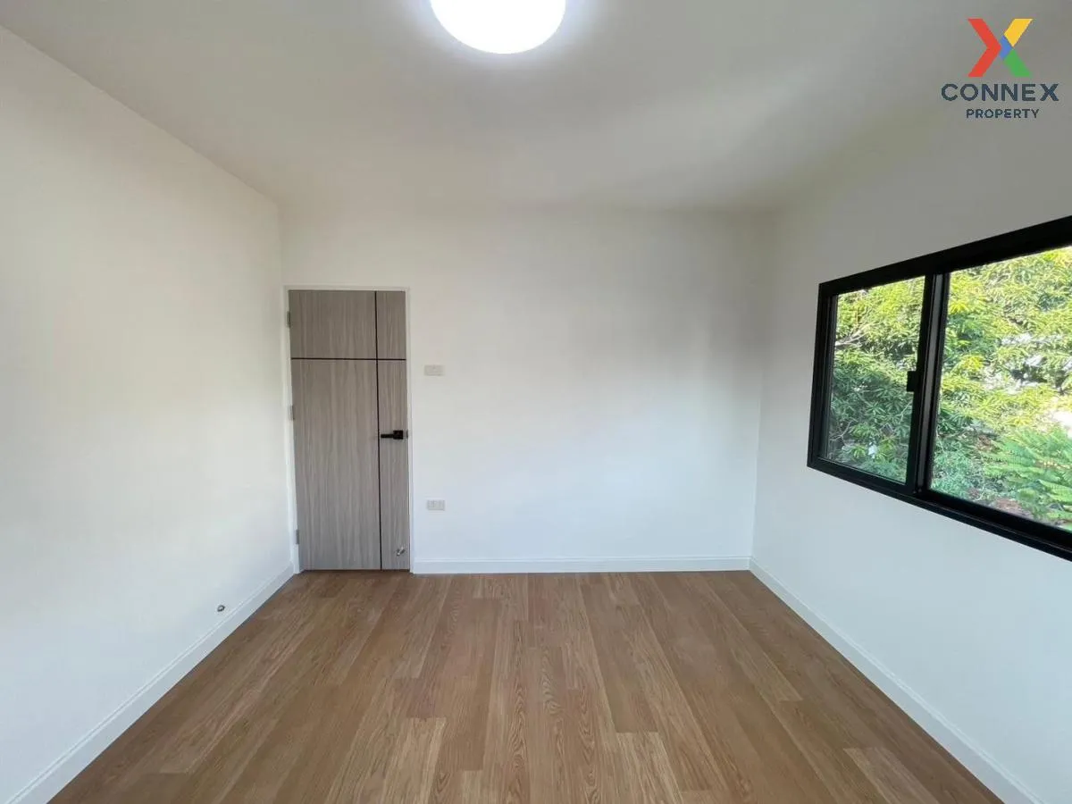 ขายบ้าน  บ้านสินธร อ่อนนุช ห้องมุม รีโนเวทใหม่ ลาดกระบัง เขต ลาดก