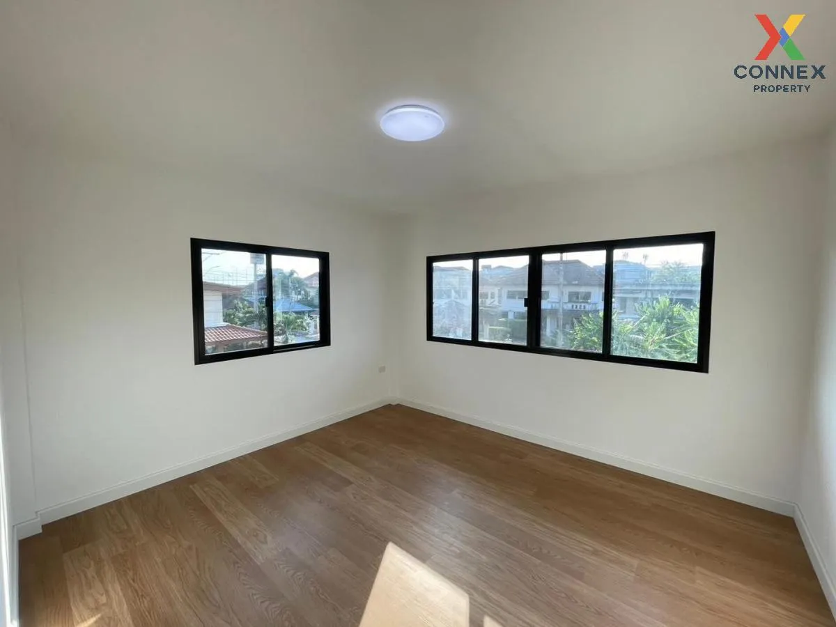 ขายบ้าน  บ้านสินธร อ่อนนุช ห้องมุม รีโนเวทใหม่ ลาดกระบัง เขต ลาดก