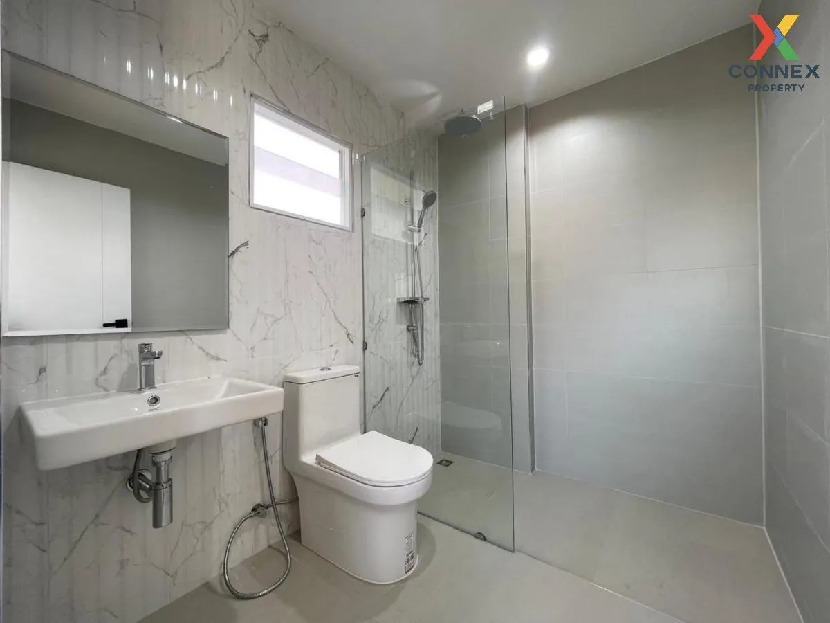 ขายบ้าน  บ้านสินธร อ่อนนุช ห้องมุม รีโนเวทใหม่ ลาดกระบัง เขต ลาดก