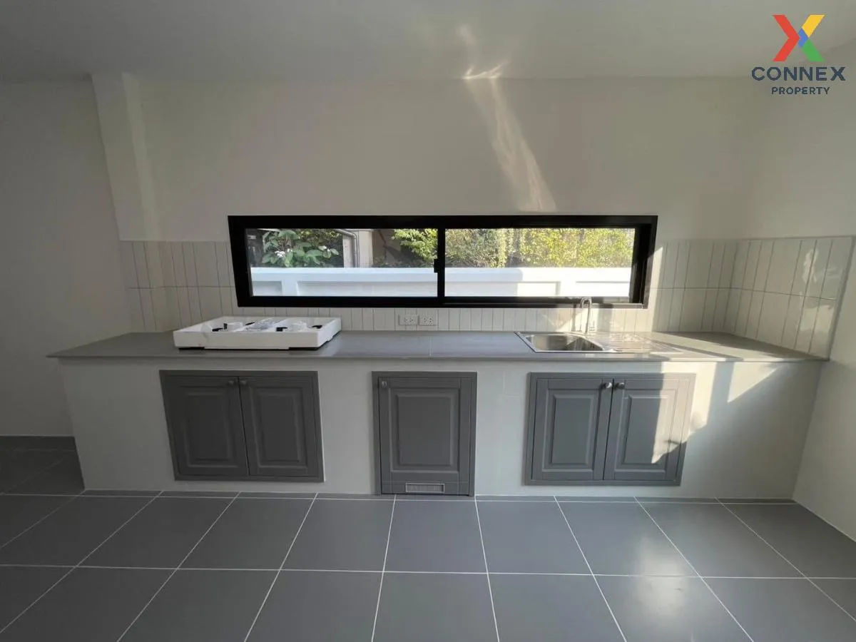 ขายบ้าน  บ้านสินธร อ่อนนุช ห้องมุม รีโนเวทใหม่ ลาดกระบัง เขต ลาดก