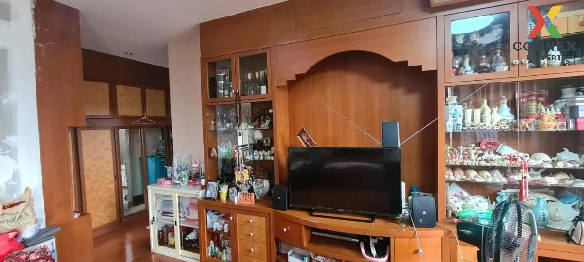 For Sale Townhouse/Townhome  , Subsomboon Village Pracha Uthit 74