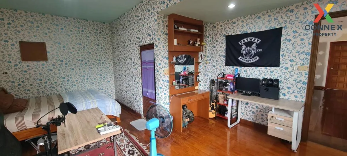 For Sale Townhouse/Townhome  , Subsomboon Village Pracha Uthit 74