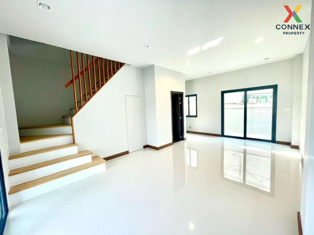 For Sale Townhouse/Townhome  , Parco Land , Maptaphut , Mueang Ra 2