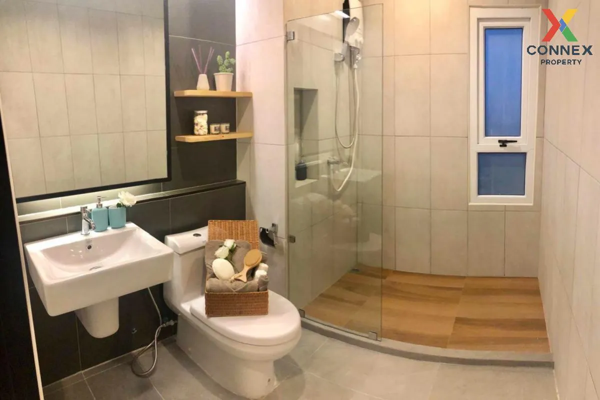 For Sale Townhouse/Townhome  , Parco Land , Maptaphut , Mueang Ra