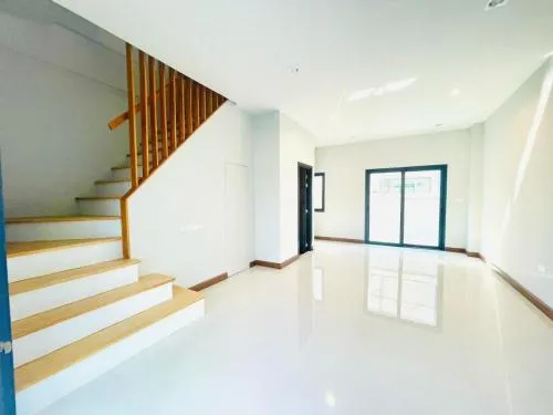 For Sale Townhouse/Townhome  , Parco Land , Maptaphut , Mueang Rayong , Rayong , CX-114314