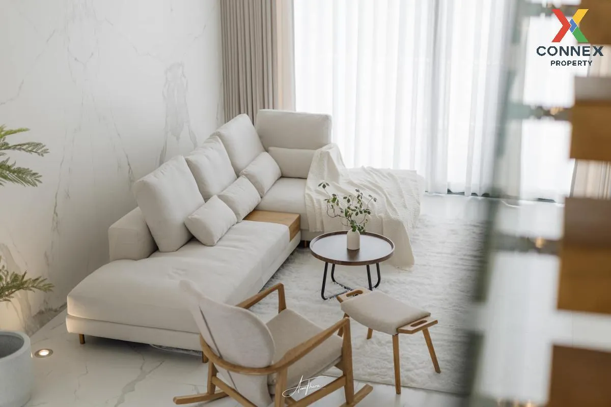 For Rent Single house in the heart of Ekkamai, Soi Sukhumvit 65.  2