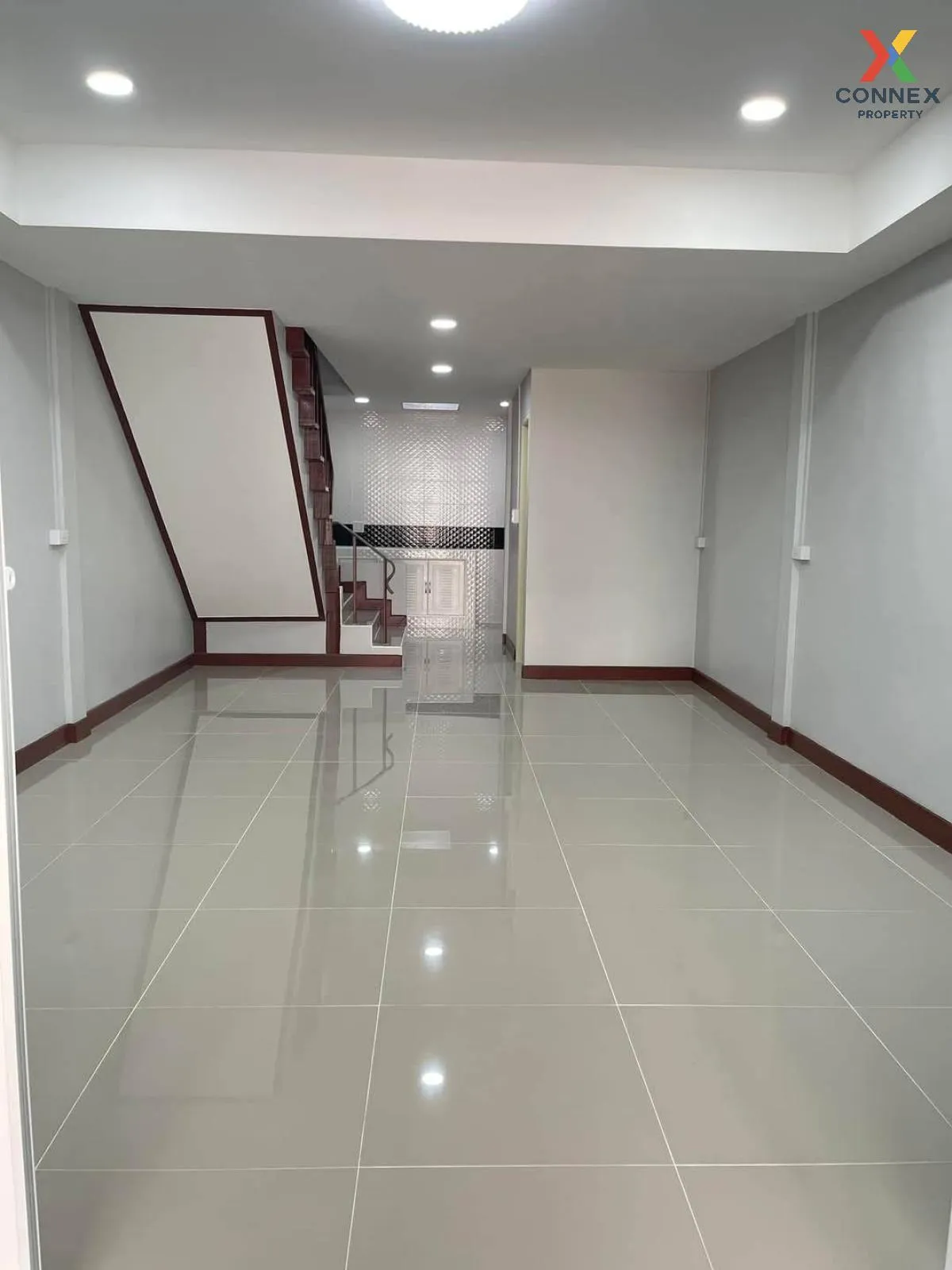 For Sale Townhouse/Townhome  , Amarin Niwet 3 Plan 4 , newly reno 3