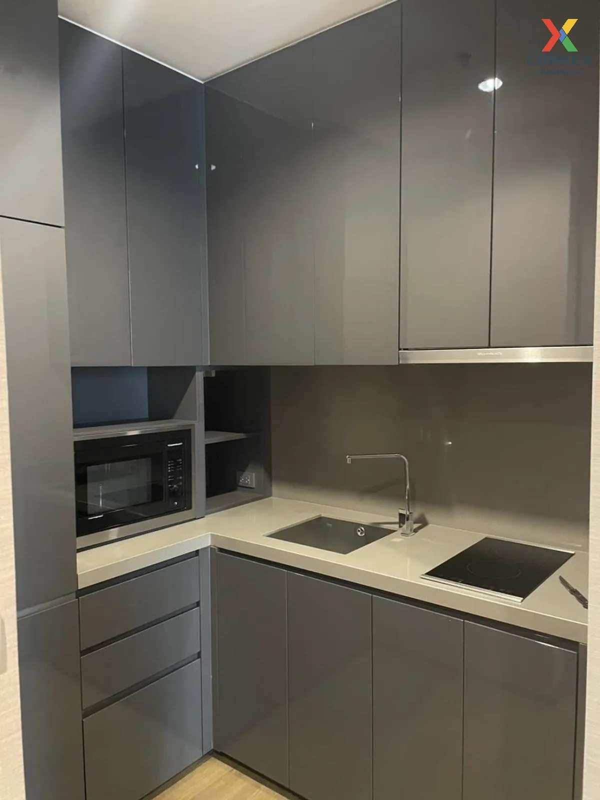 For Sale Condo , The Diplomat Sathorn , BTS-Surasak , Silom , Ban 3