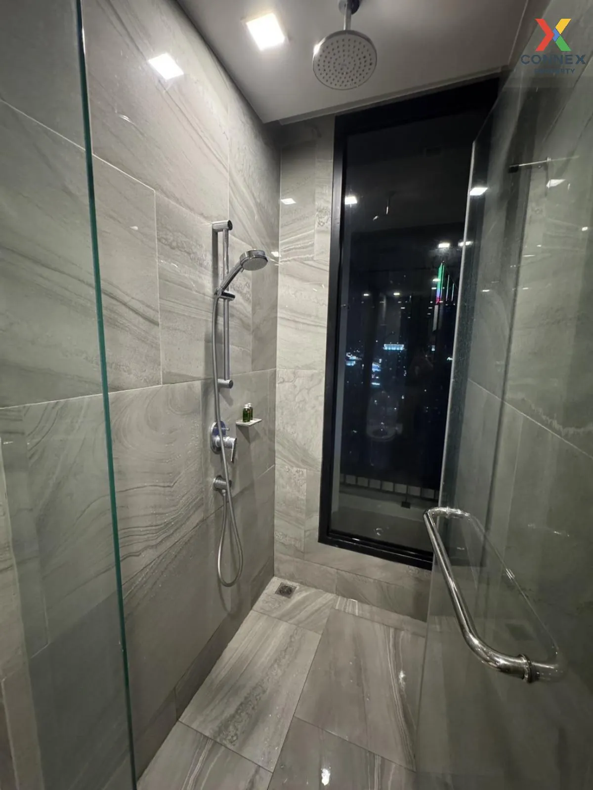 เช่าคอนโด  ไอดีโอ คิว วิคตอรี BTS-อนุสาวรีย์ชัยสมรภูมิ ถนนพญาไท เ