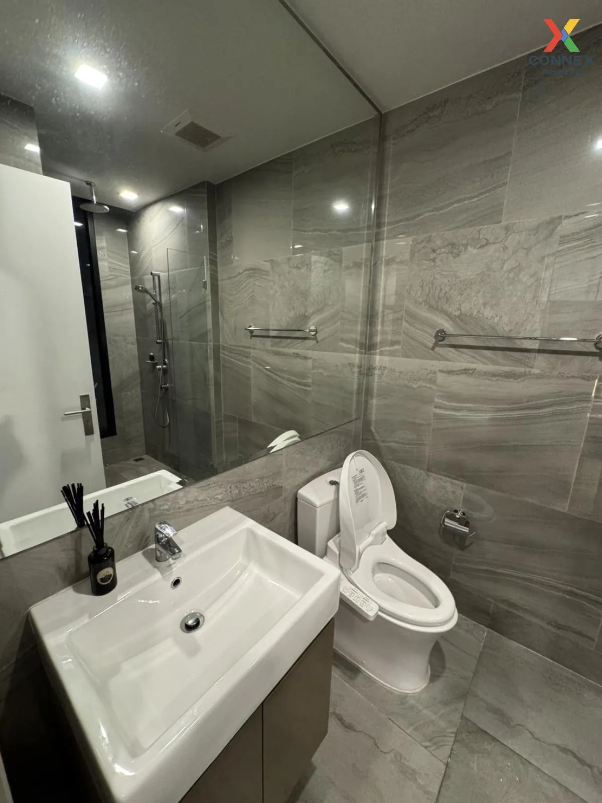 เช่าคอนโด  ไอดีโอ คิว วิคตอรี BTS-อนุสาวรีย์ชัยสมรภูมิ ถนนพญาไท เ