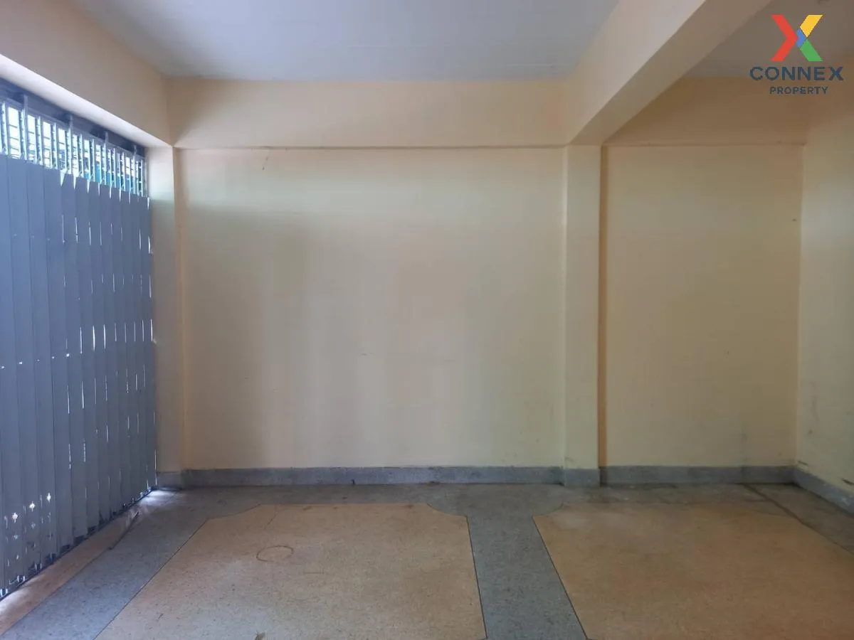 For Sale Townhouse  on Wat Rai Khing Road. , Tha Talat , Sam Phra For Sale Townhouse  on Wat Rai Khing Road. , Tha Talat , Sam Phra 4