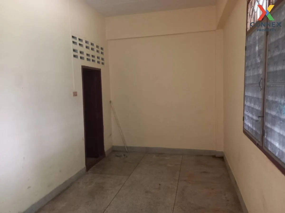 For Sale Townhouse  on Wat Rai Khing Road. , Tha Talat , Sam Phra For Sale Townhouse  on Wat Rai Khing Road. , Tha Talat , Sam Phra