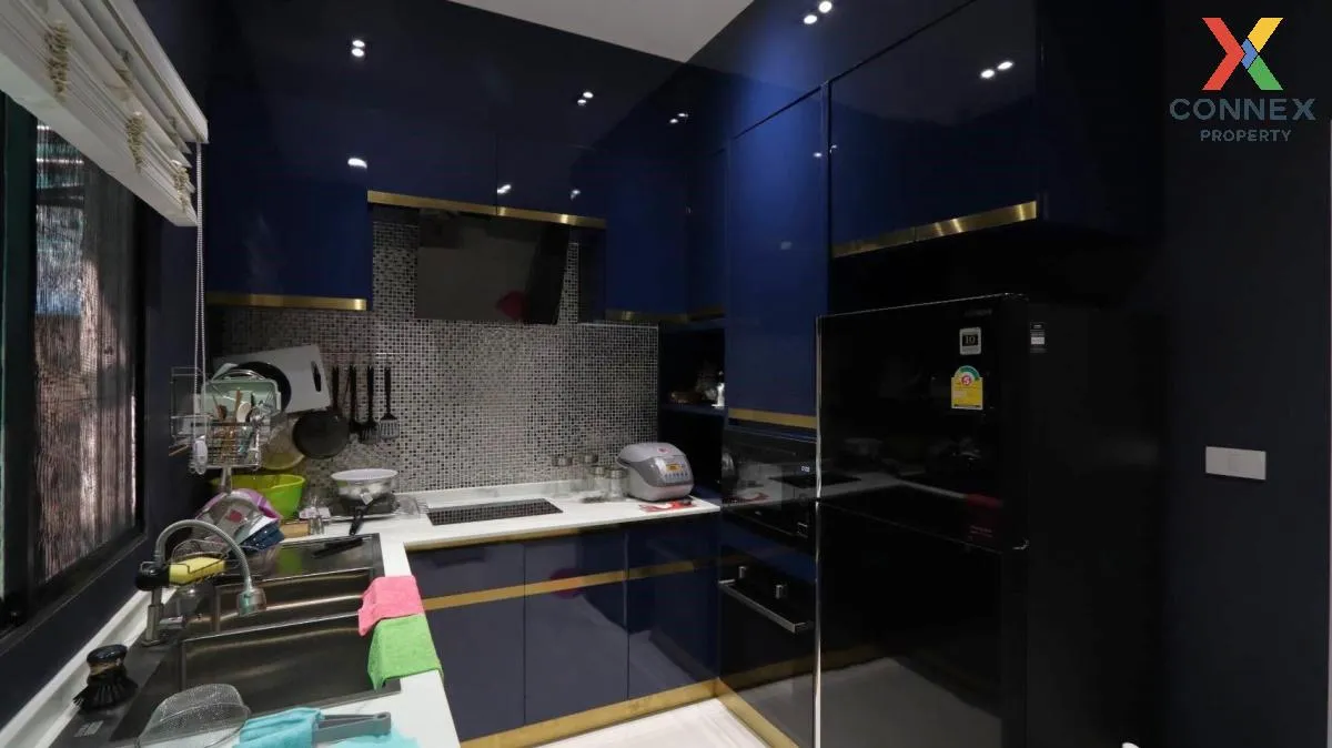 ขายบ้าน  บางกอก บูเลอวาร์ด ปิ่นเกล้า-เพชรเกษม กระทุ่มล้ม สามพราน 