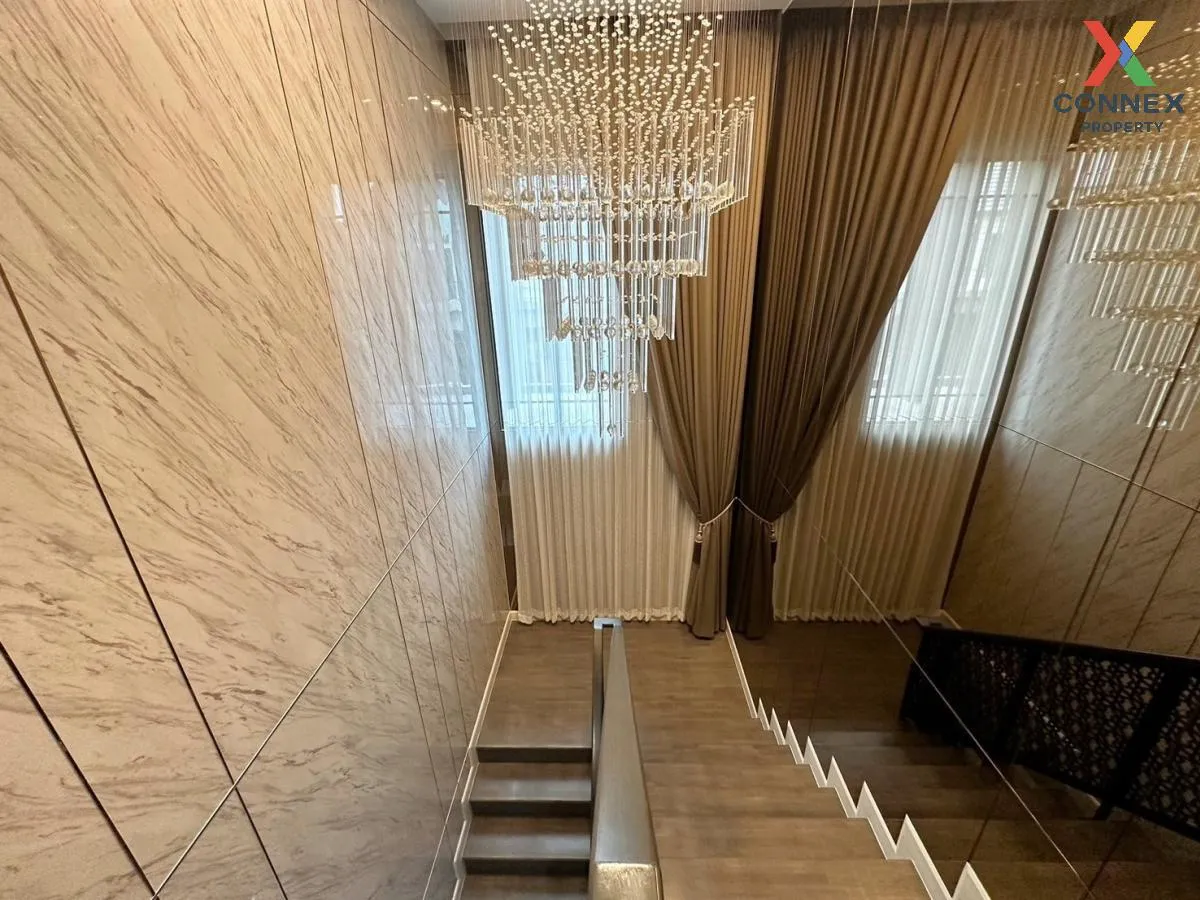 ขายบ้าน  บางกอก บูเลอวาร์ด ปิ่นเกล้า-เพชรเกษม กระทุ่มล้ม สามพราน 