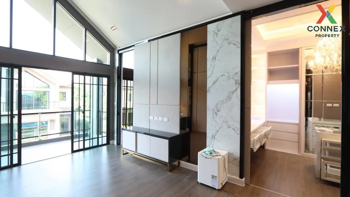 ขายบ้าน  บางกอก บูเลอวาร์ด ปิ่นเกล้า-เพชรเกษม กระทุ่มล้ม สามพราน 