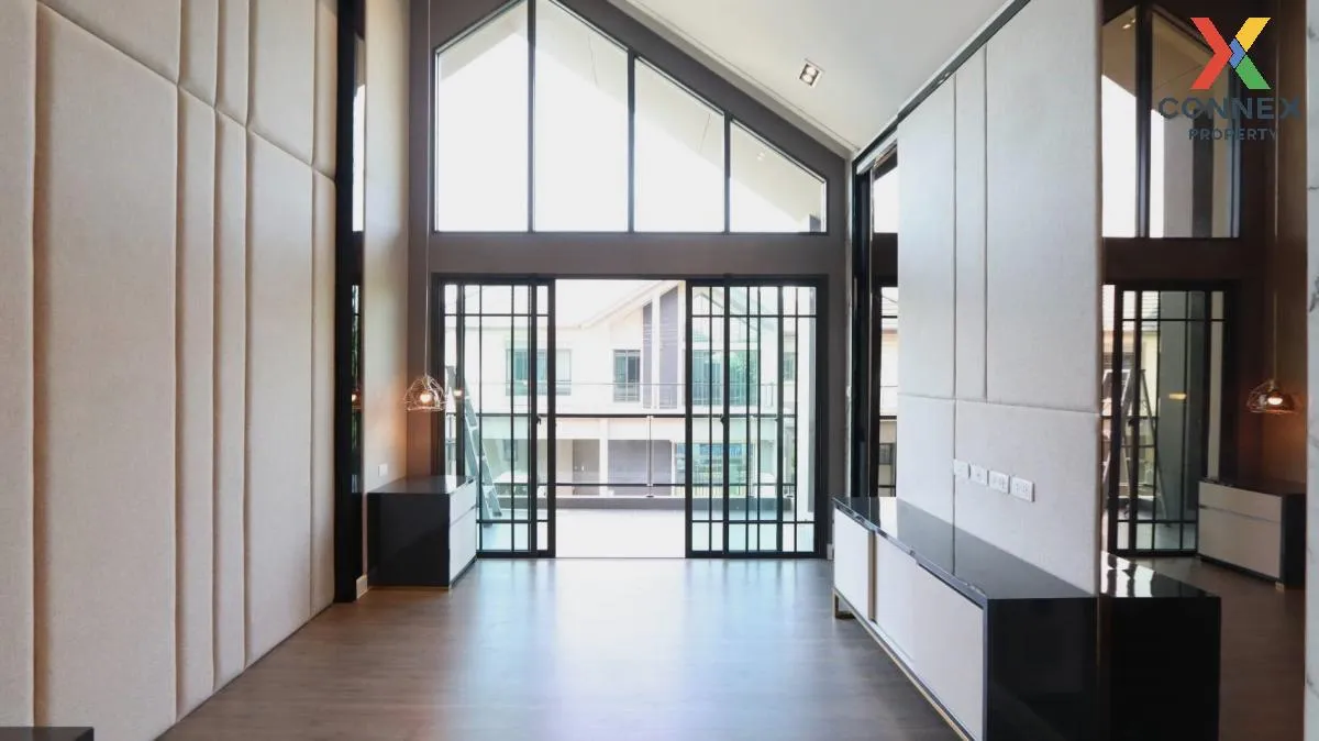 ขายบ้าน  บางกอก บูเลอวาร์ด ปิ่นเกล้า-เพชรเกษม กระทุ่มล้ม สามพราน 