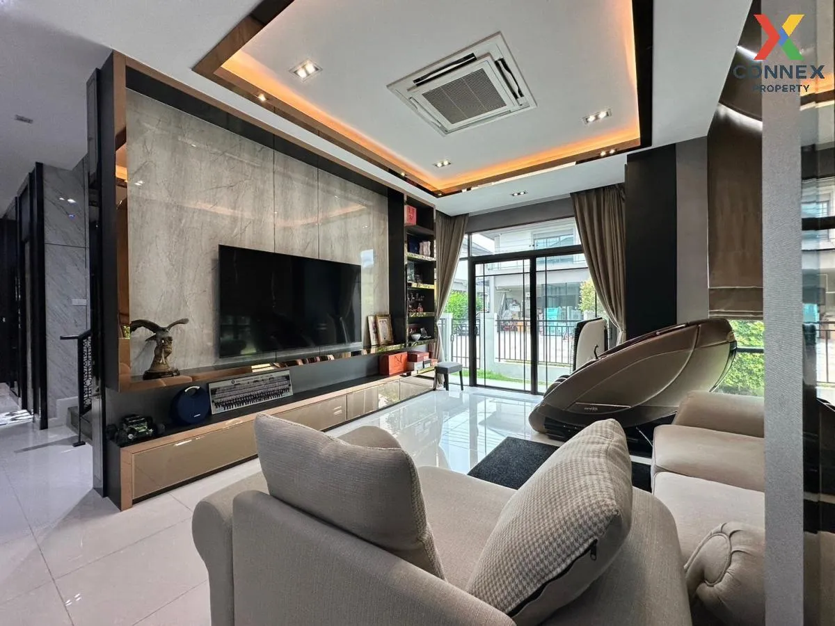 ขายบ้าน  บางกอก บูเลอวาร์ด ปิ่นเกล้า-เพชรเกษม กระทุ่มล้ม สามพราน 