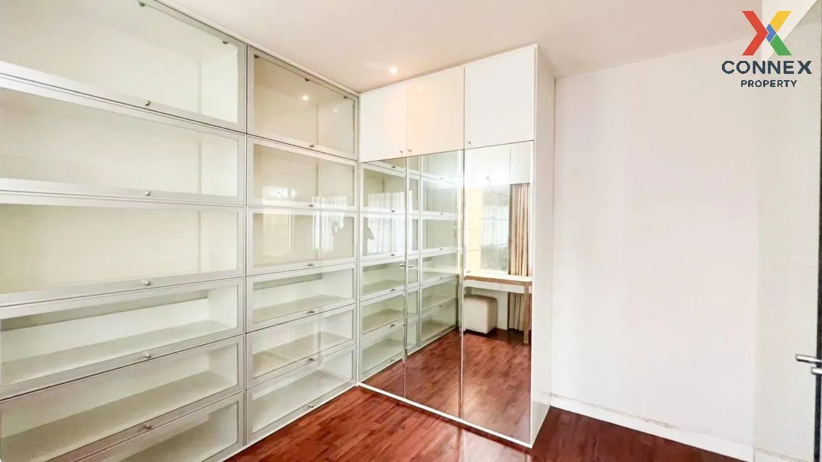 For Sale House , Nantawan Sathorn - Ratchaphruk , Bang Waek , Pha