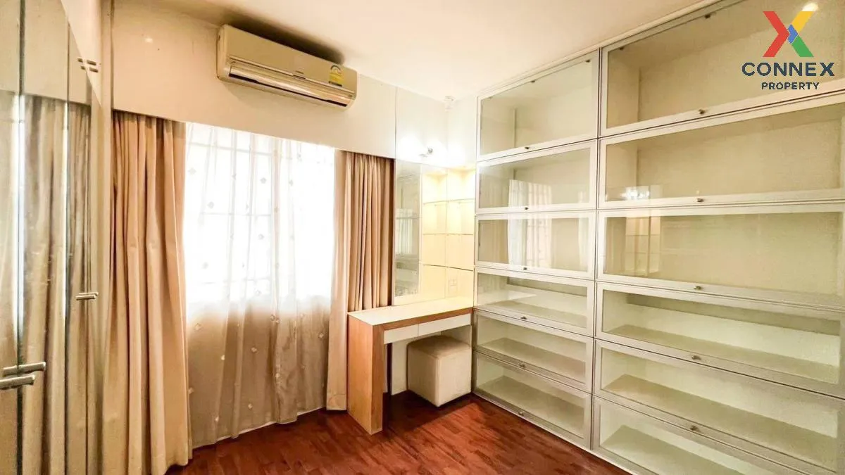 For Sale House , Nantawan Sathorn - Ratchaphruk , Bang Waek , Pha