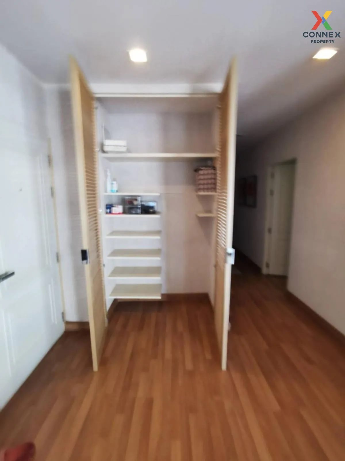 ขายคอนโด  ทรี คอนโด ลาดพร้าว 27 ชั้นสูง  แขวงจันทรเกษม เขต จตุจัก