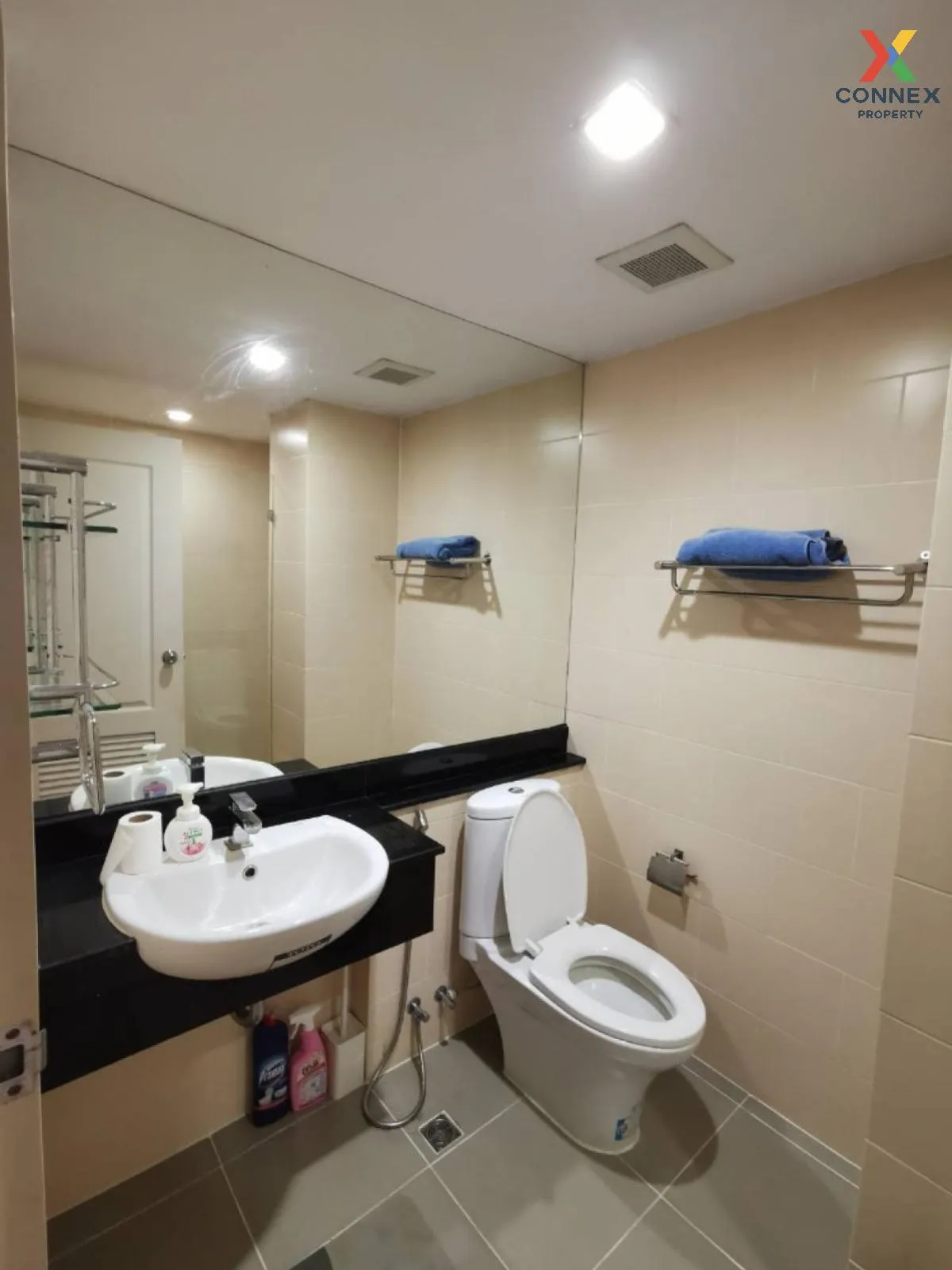 ขายคอนโด  ทรี คอนโด ลาดพร้าว 27 ชั้นสูง  แขวงจันทรเกษม เขต จตุจัก